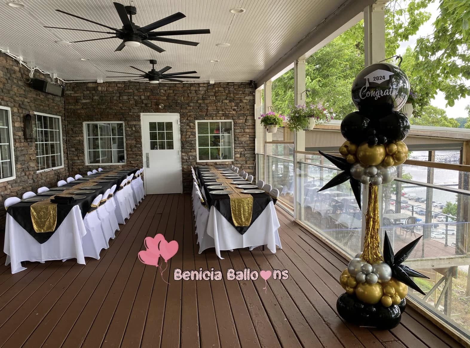 Evento corporativo con globos